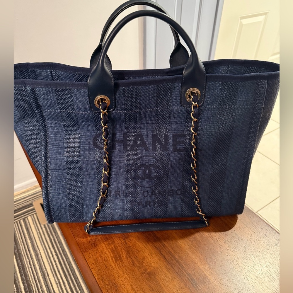 Chanel tote